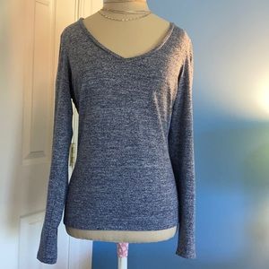 American Eagle V-Neck Long Sleeves Shirt